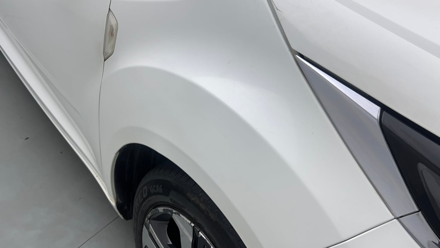 Used 2024 Tata Altroz XT Petrol Petrol Manual dents MINOR SCRATCH