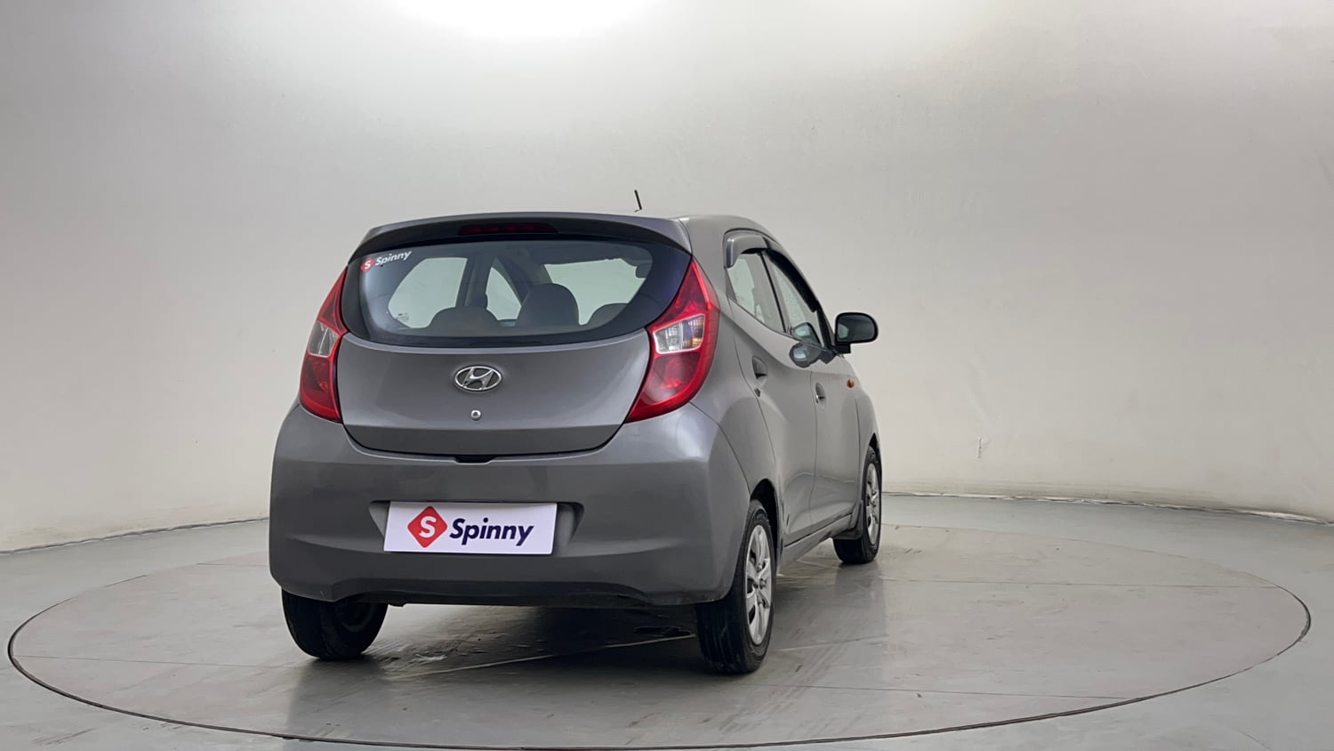 Used 2012 Hyundai Eon Magna + Petrol Manual exterior RIGHT REAR CORNER VIEW