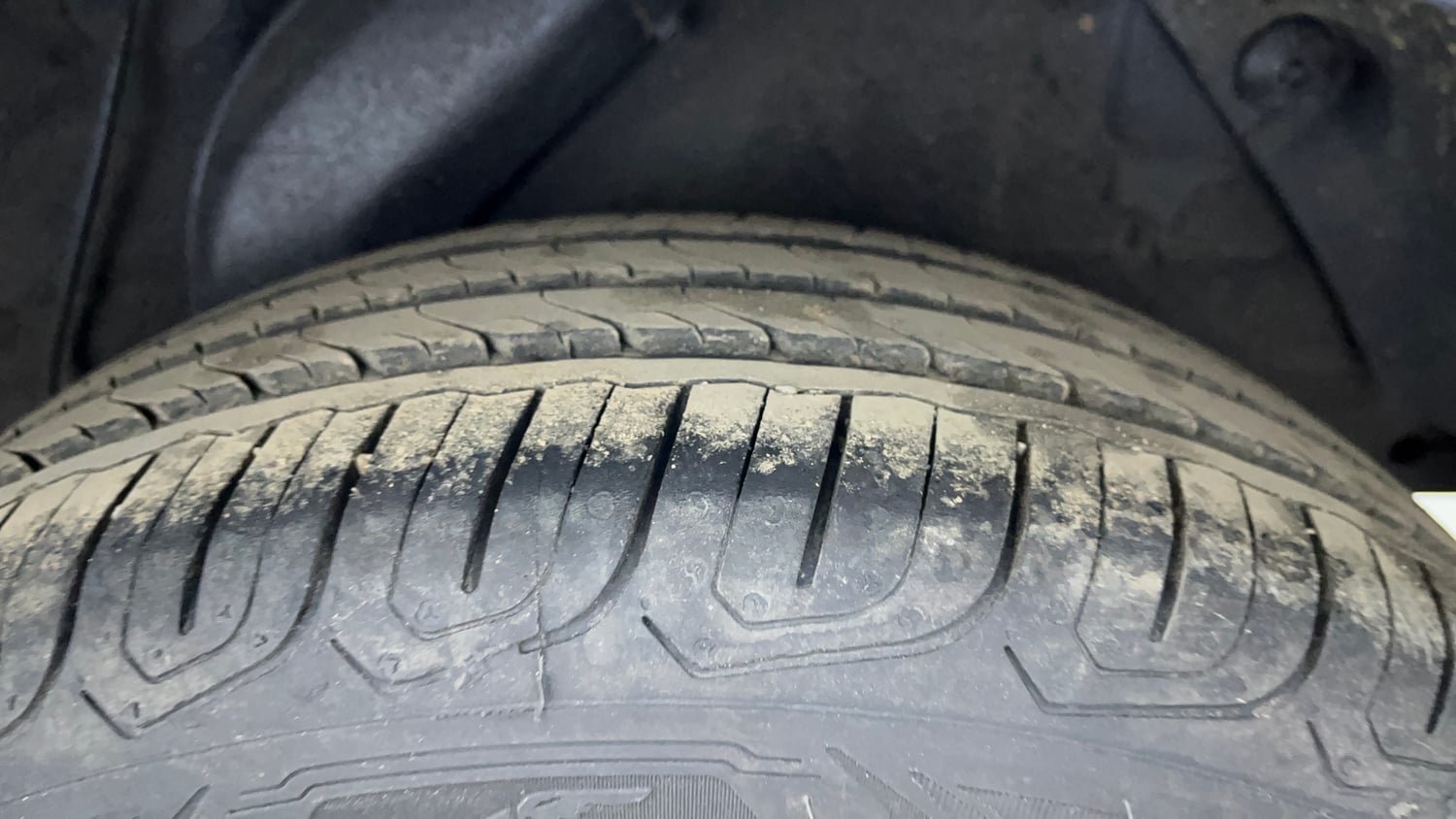 Used 2013 Hyundai i20 Sportz 1.2 Petrol Manual tyres LEFT REAR TYRE TREAD VIEW