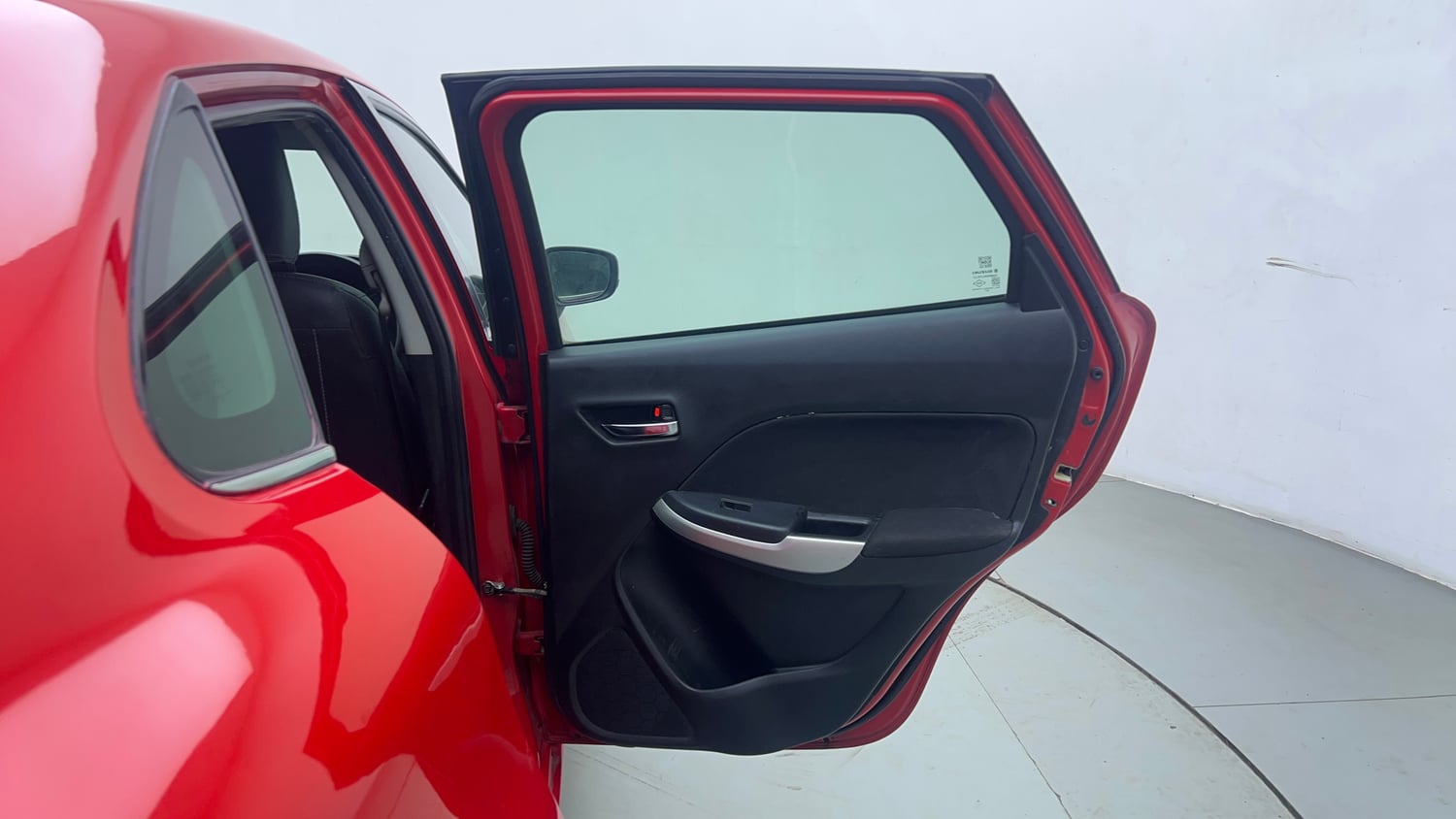 Used 2016 Maruti Suzuki Baleno Alpha 1.2 Petrol Manual interior RIGHT REAR DOOR OPEN VIEW