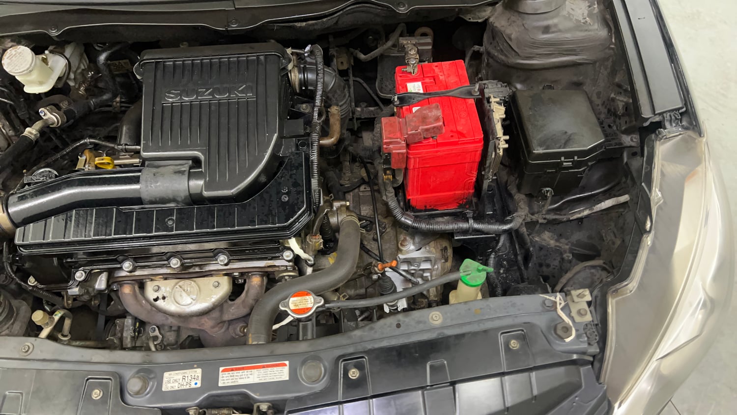 Used 2016 Maruti Suzuki Ciaz ZXI+ AT Petrol Automatic engine ENGINE LEFT SIDE VIEW