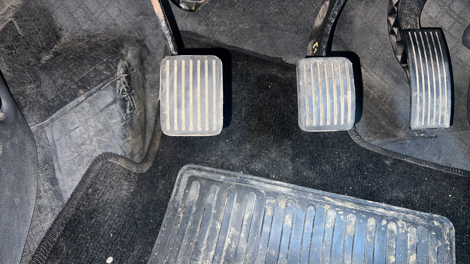 Used 2022 Hyundai Grand i10 Nios Sportz 1.2 Kappa VTVT CNG Cng Manual interior PEDALS VIEW