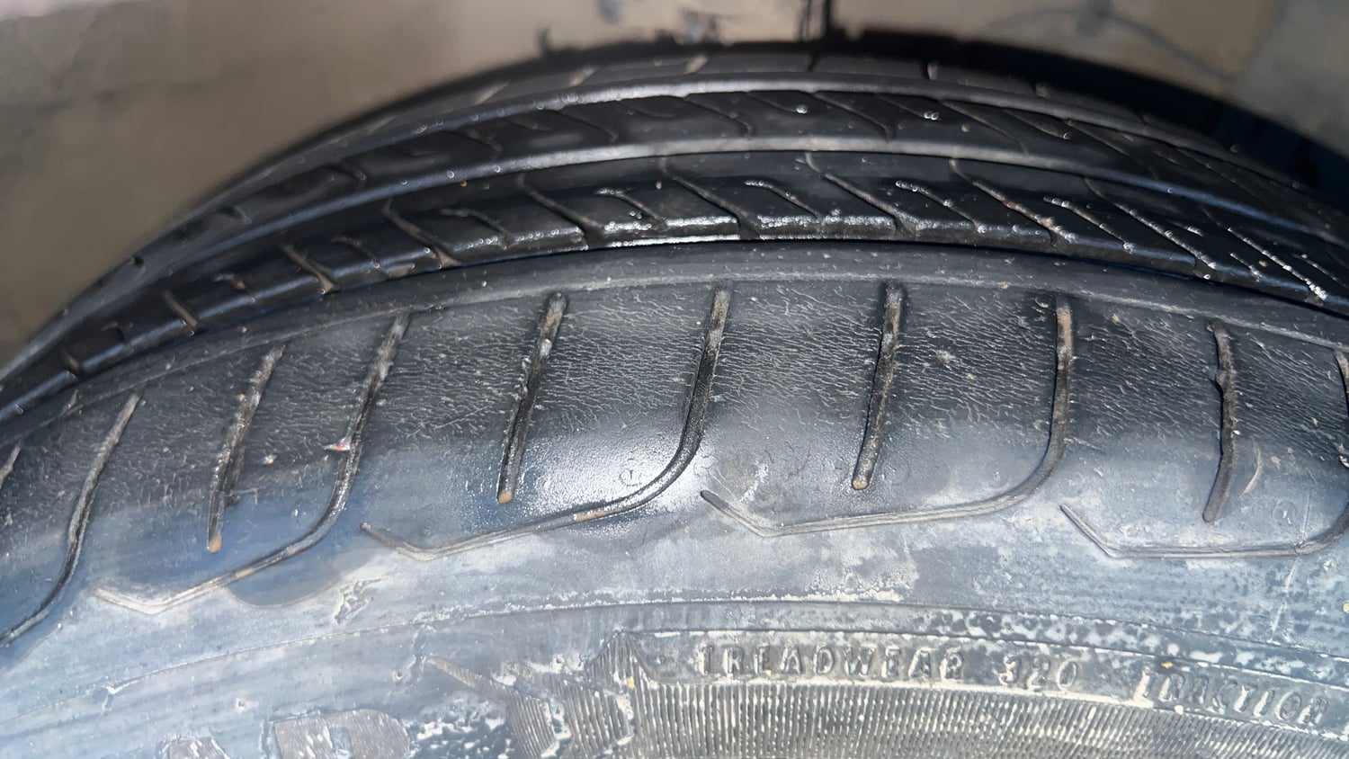 Used 2017 Maruti Suzuki Ciaz ZXi Petrol Manual tyres RIGHT FRONT TYRE TREAD VIEW