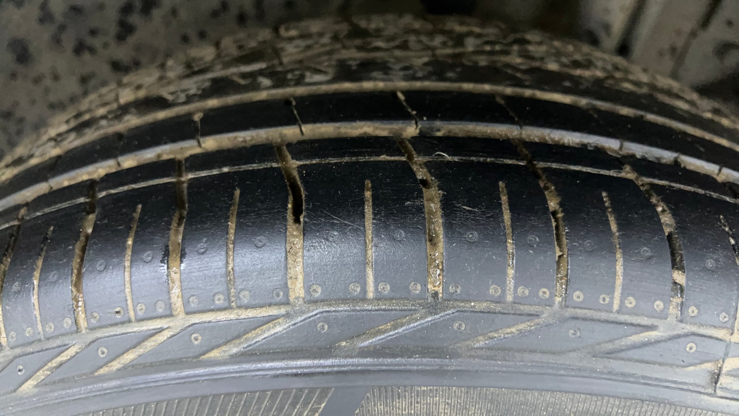 Used 2023 Tata Nexon XZ Plus Diesel Diesel Manual tyres LEFT REAR TYRE TREAD VIEW