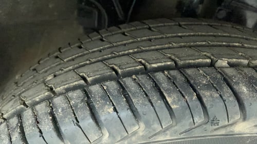 Used 2016 Renault Kwid RXT Petrol Manual tyres RIGHT FRONT TYRE TREAD VIEW