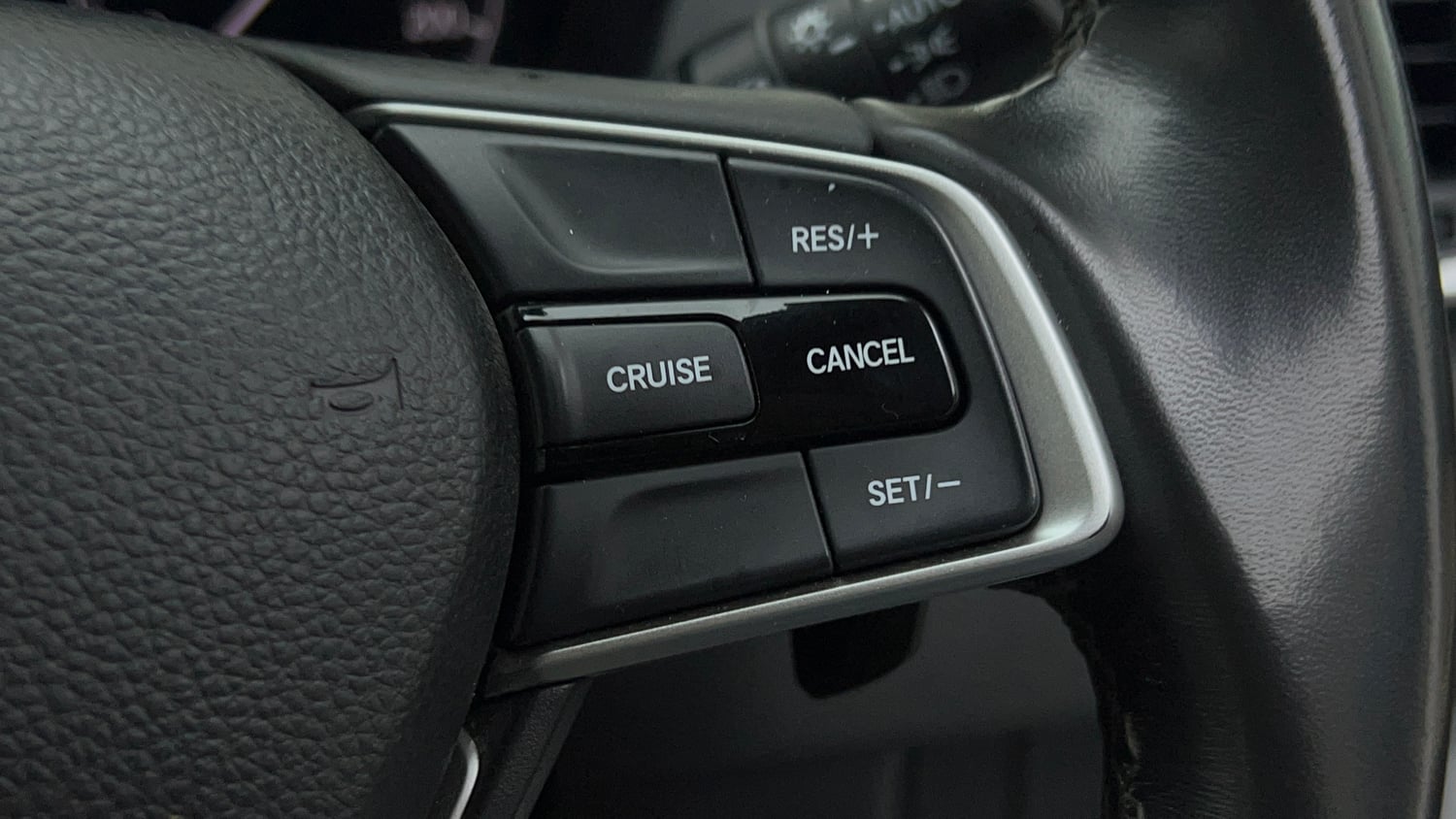 Used 2022 Honda City ZX CVT Petrol Petrol Automatic top_features Cruise control