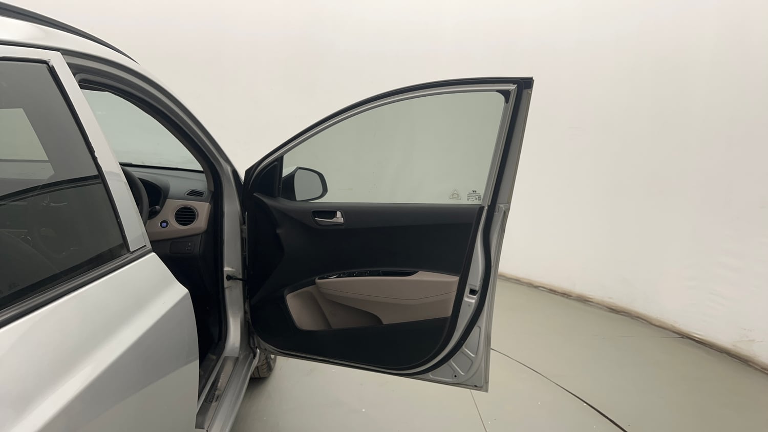 Used 2014 Hyundai Grand i10 Sportz 1.2 Kappa VTVT Petrol Manual interior RIGHT FRONT DOOR OPEN VIEW