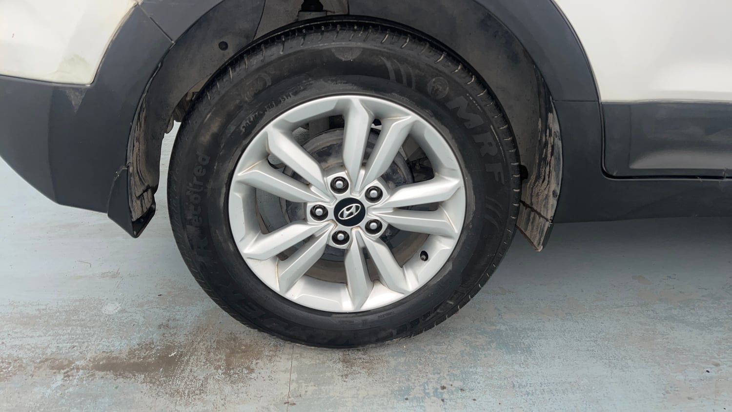 Used 2018 Hyundai Creta SX Plus 1.6  Petrol Petrol Manual tyres RIGHT REAR TYRE RIM VIEW