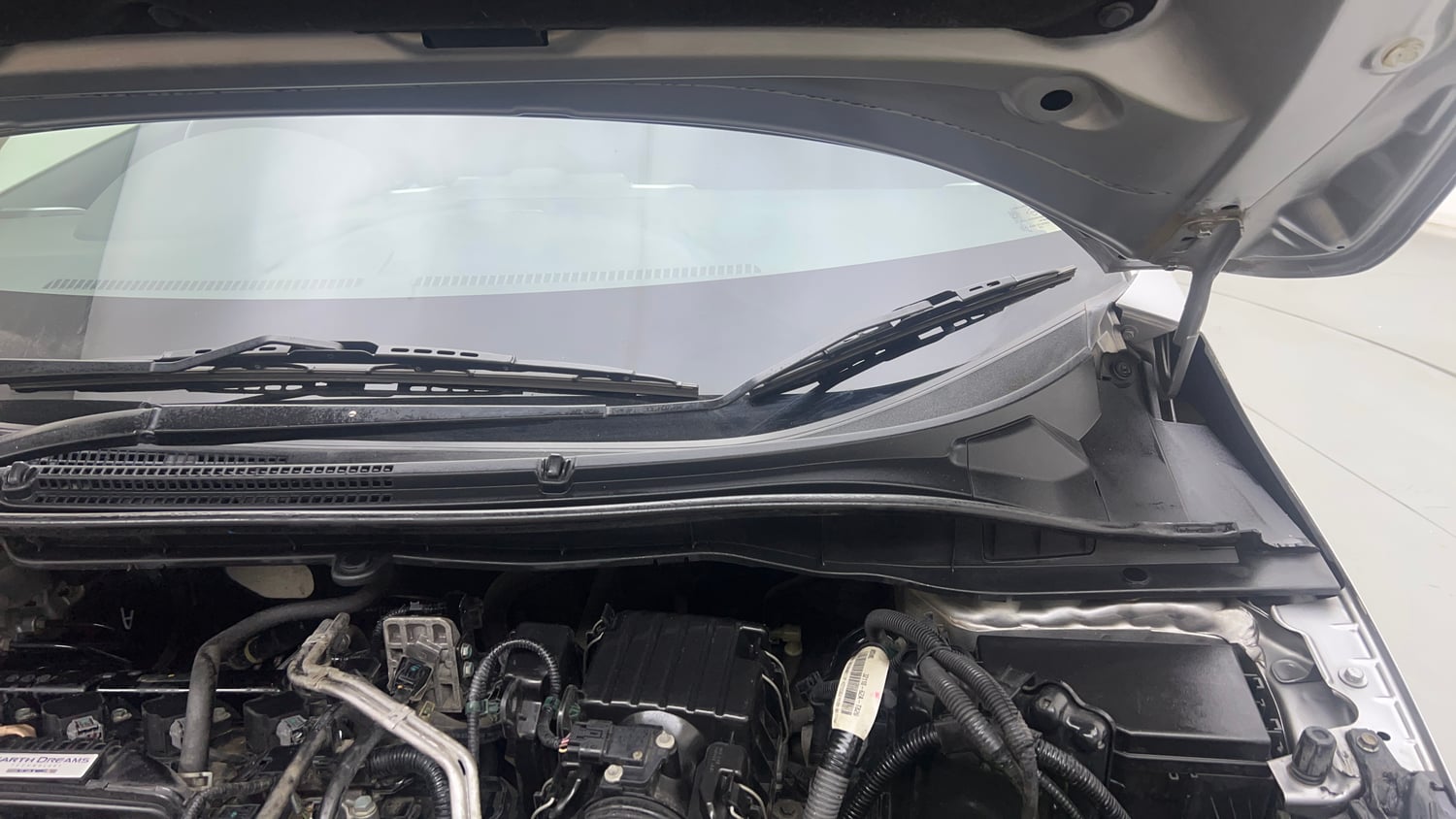 Used 2022 Honda City VX CVT Petrol Petrol Automatic engine ENGINE LEFT SIDE HINGE & APRON VIEW