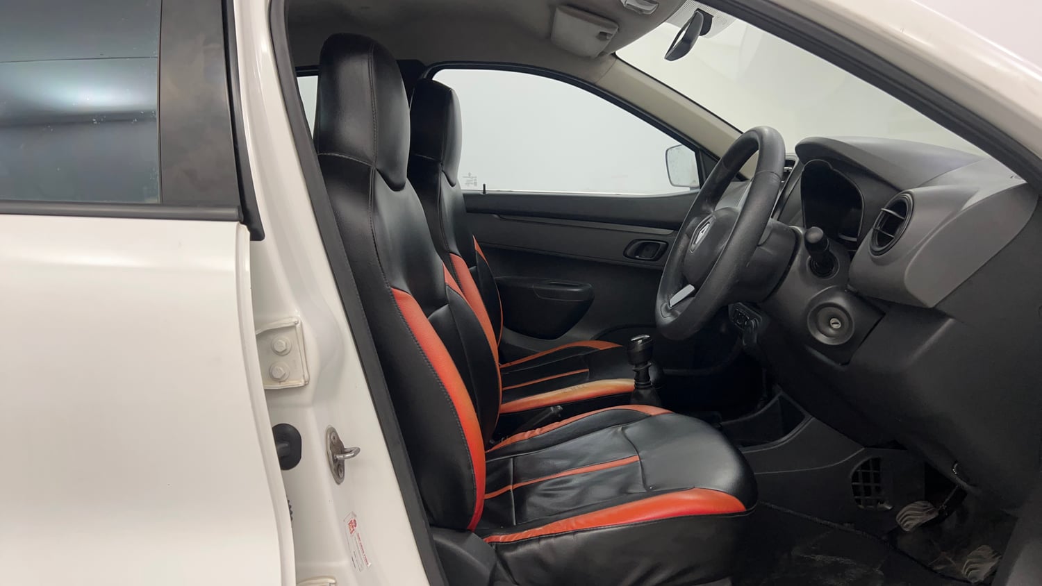 Used 2015 Renault Kwid RXT Petrol Manual interior RIGHT SIDE FRONT DOOR CABIN VIEW