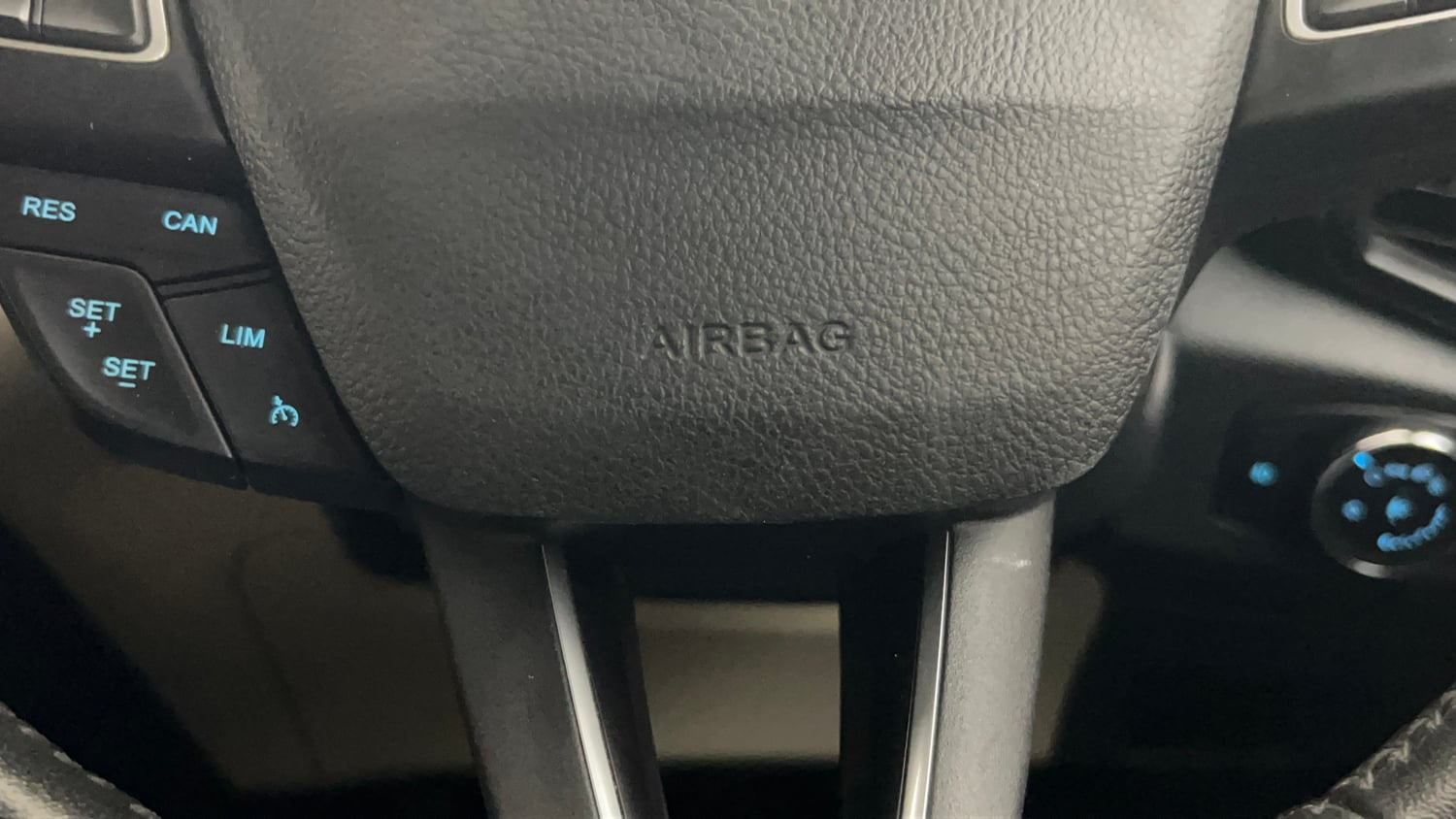 Used 2021 Ford EcoSport Titanium Plus 1.5L Ti-VCT AT Petrol Automatic top_features Airbags