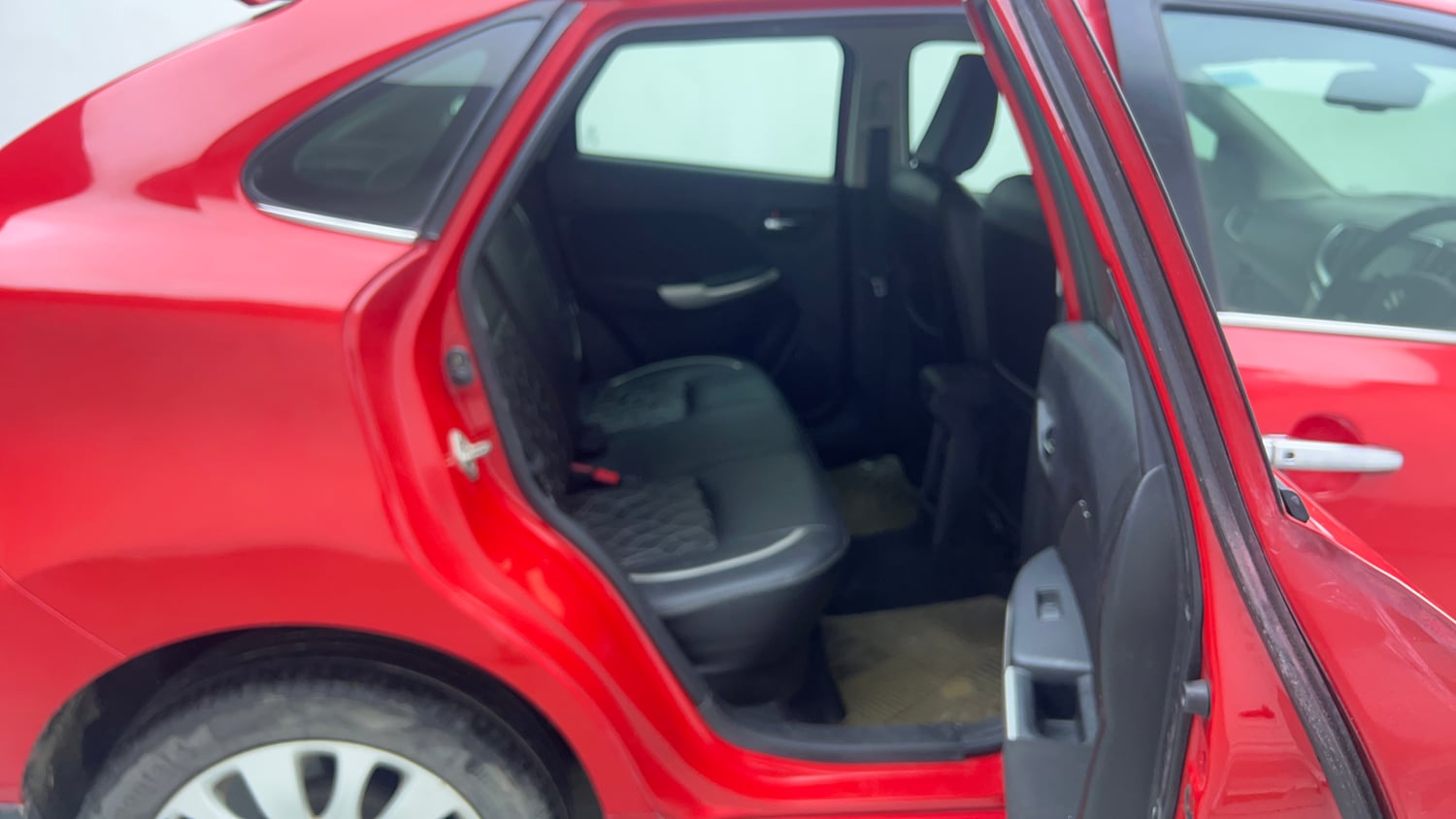 Used 2016 Maruti Suzuki Baleno Alpha 1.2 Petrol Manual interior RIGHT SIDE REAR DOOR CABIN VIEW