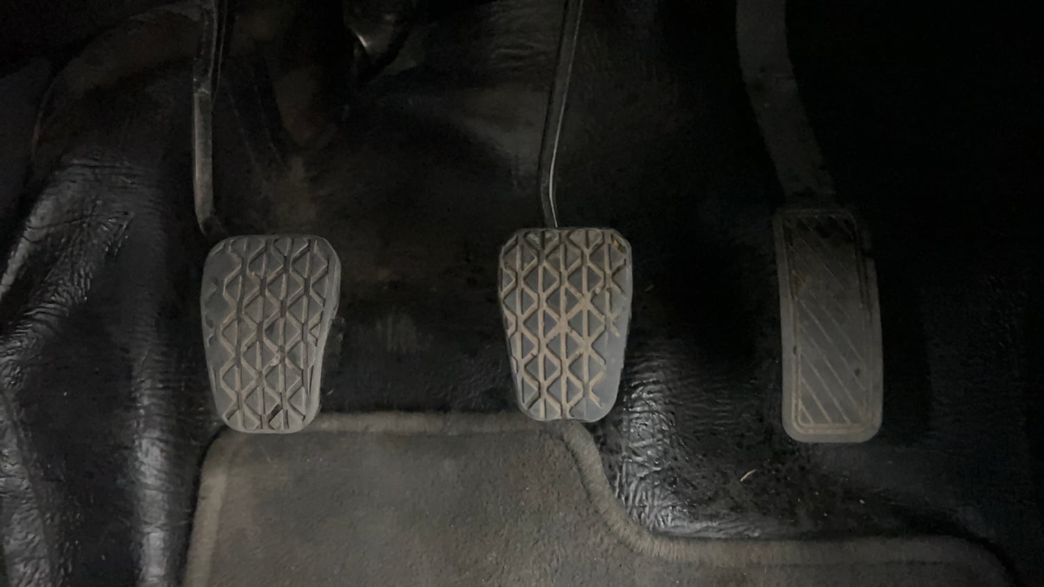 Used 2015 Ford EcoSport Titanium 1.5 TDCi (Opt) Diesel Manual interior PEDALS VIEW