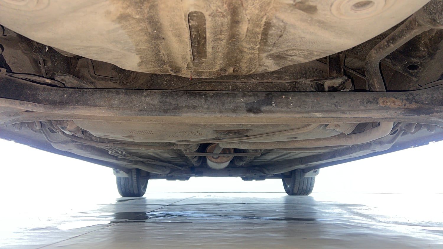 Used 2016 Maruti Suzuki Baleno Alpha 1.2 Petrol Manual extra REAR UNDERBODY VIEW (TAKEN FROM REAR)