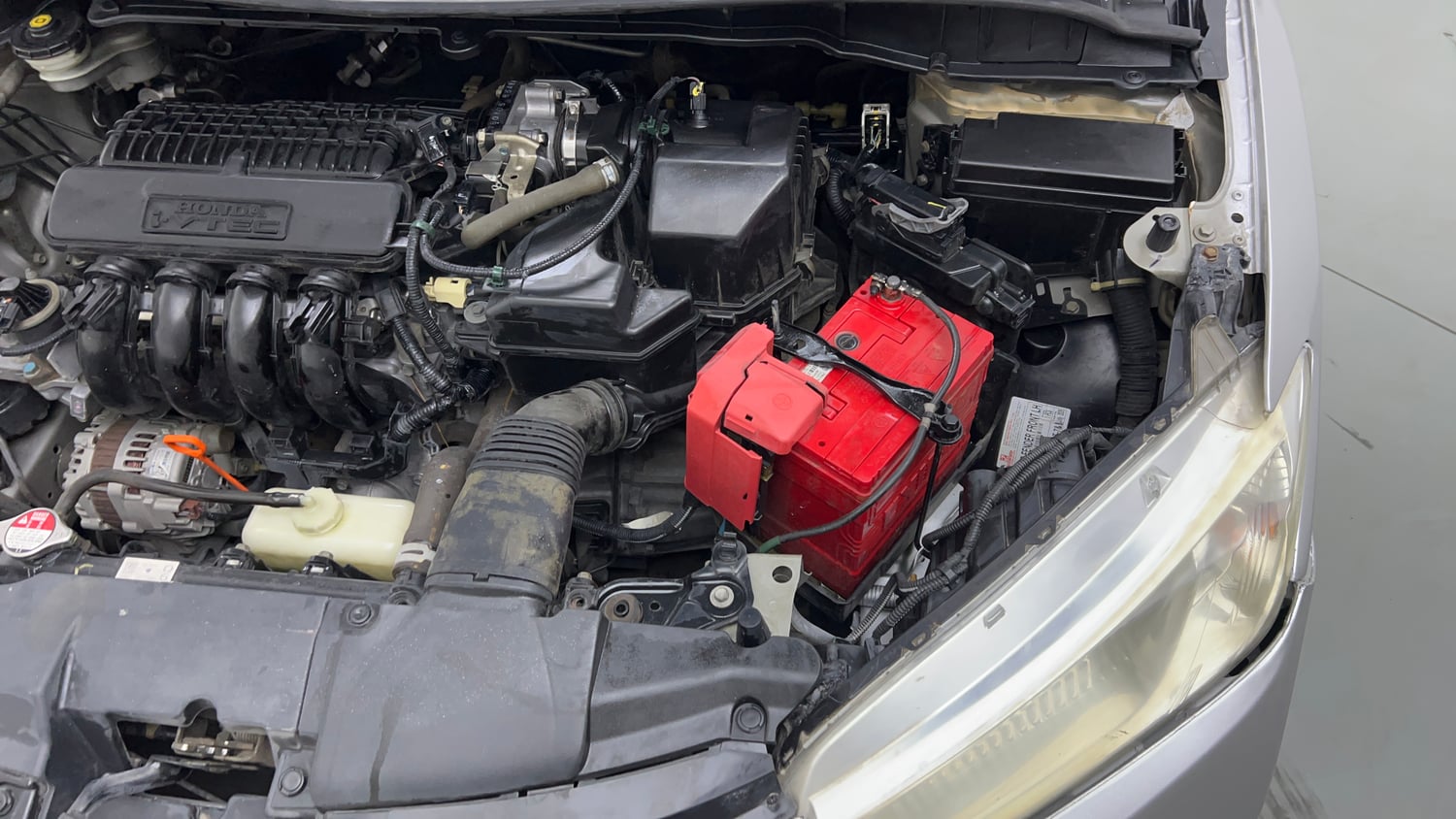 Used 2016 Honda City V Petrol Manual engine ENGINE LEFT SIDE VIEW