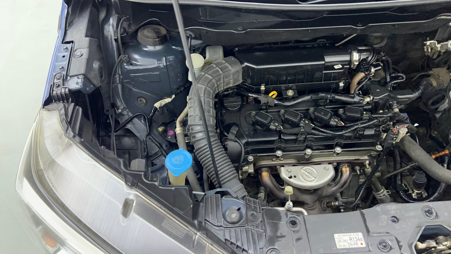 Used 2021 Maruti Suzuki XL6 Zeta AT Petrol Petrol Automatic engine ENGINE RIGHT SIDE VIEW