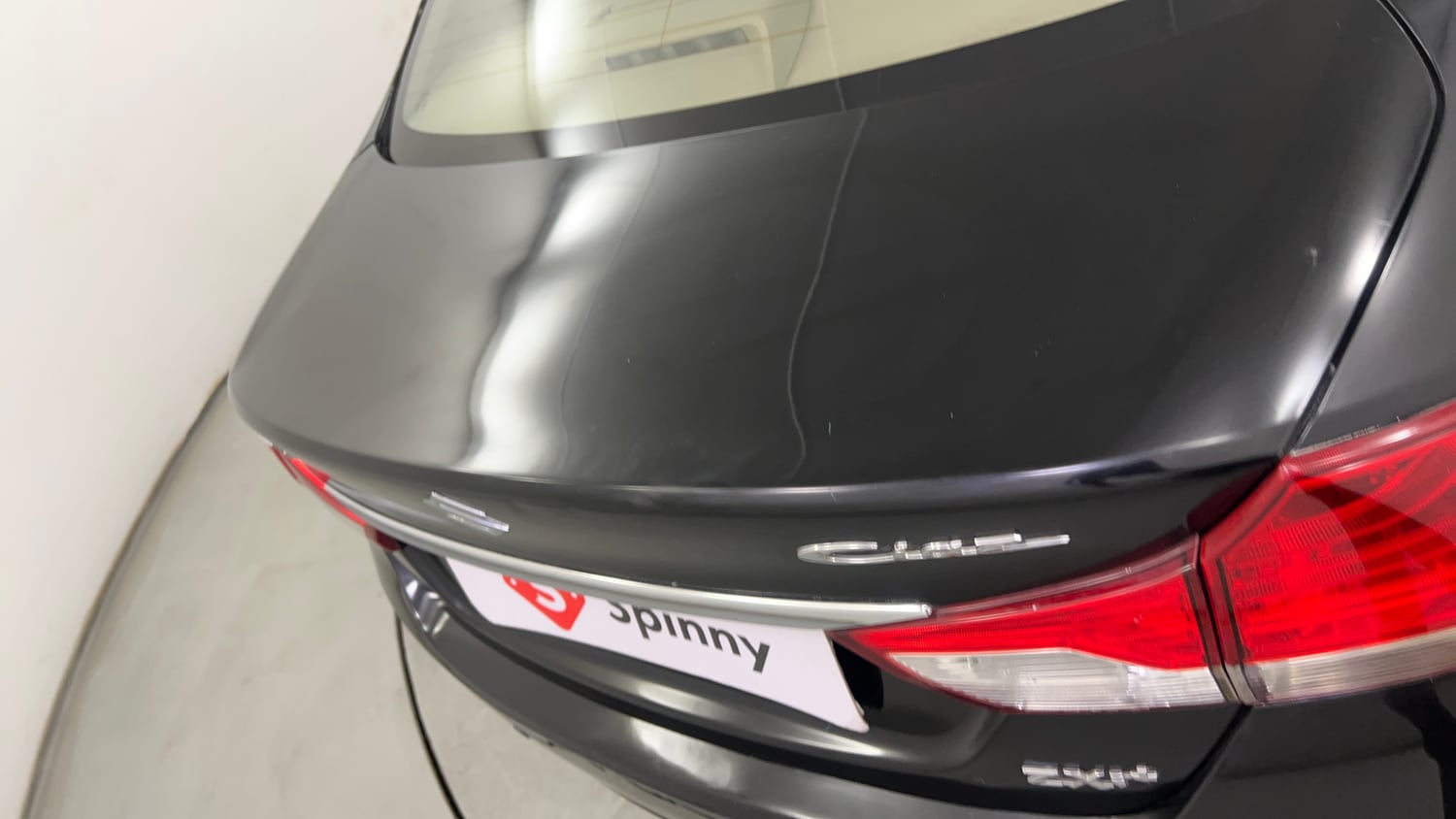 Used 2016 Maruti Suzuki Ciaz ZXI+ AT Petrol Automatic dents MINOR SCRATCH