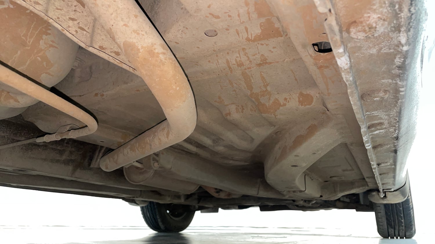 Used 2015 Honda Amaze 1.2 SX i-VTEC Petrol Manual extra REAR RIGHT UNDERBODY VIEW