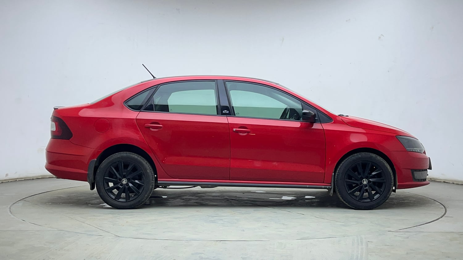 Used 2021 Skoda Rapid Style Petrol Manual exterior RIGHT SIDE VIEW