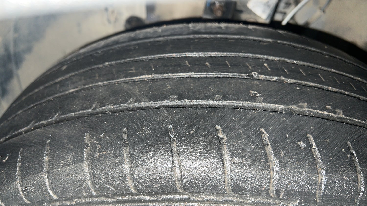 Used 2020 Hyundai Venue S 1.4 CRDi Diesel Manual tyres LEFT FRONT TYRE TREAD VIEW