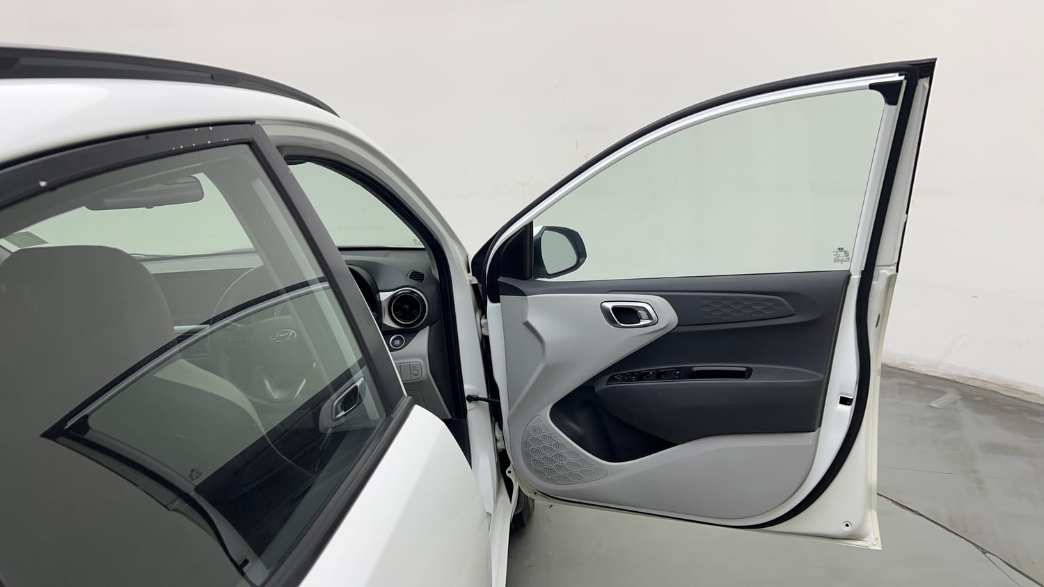 Used 2020 Hyundai Grand i10 Nios Asta 1.2 Kappa VTVT Petrol Manual interior RIGHT FRONT DOOR OPEN VIEW