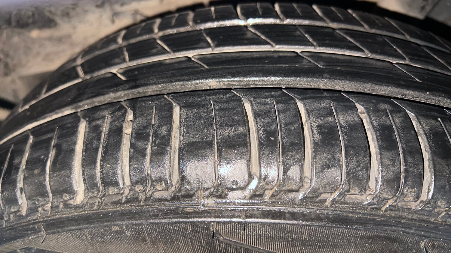 Used 2023 Tata Tigor XZA Plus Petrol Automatic tyres LEFT REAR TYRE TREAD VIEW