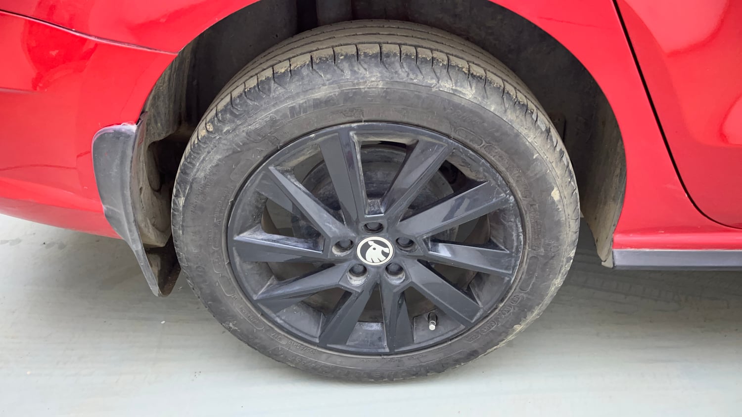 Used 2021 Skoda Rapid Style Petrol Manual tyres RIGHT REAR TYRE RIM VIEW