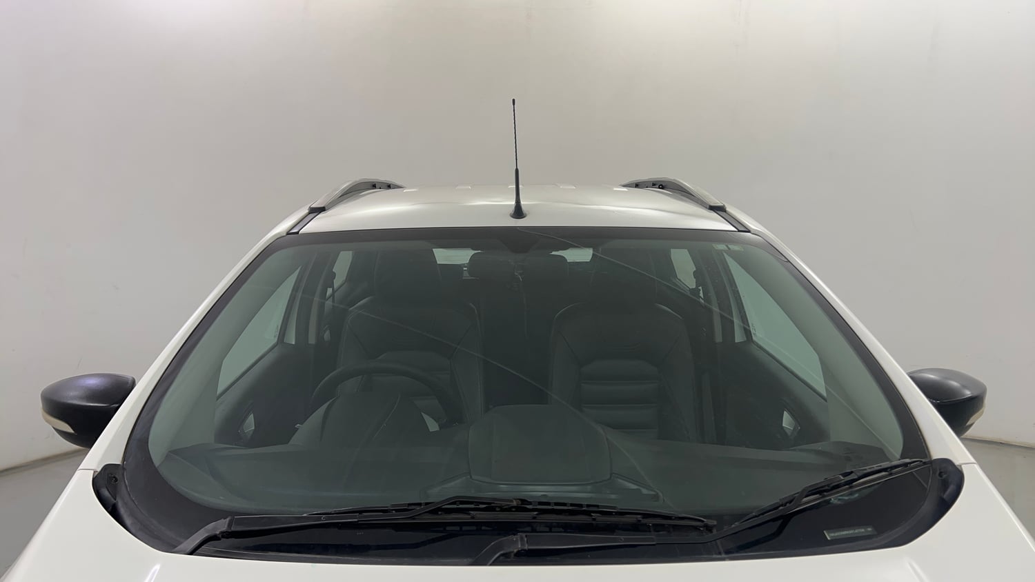 Used 2015 Ford EcoSport Titanium 1.5 TDCi (Opt) Diesel Manual exterior FRONT WINDSHIELD VIEW