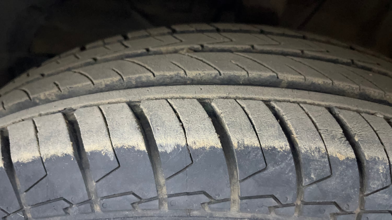 Used 2022 Maruti Suzuki Swift VXi AMT Petrol Automatic tyres LEFT FRONT TYRE TREAD VIEW