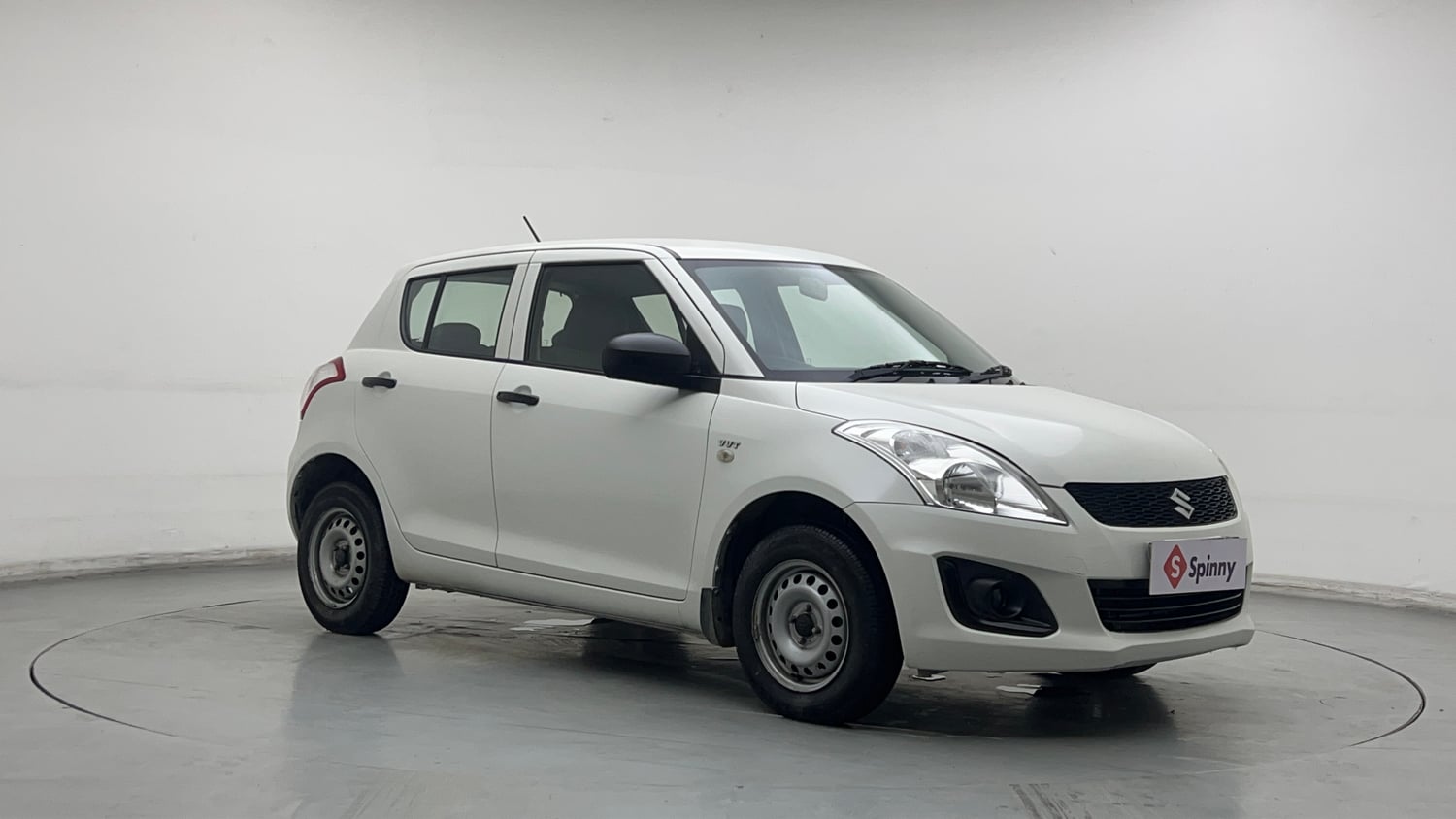 Used 2015 Maruti Suzuki Swift LXi Petrol Manual exterior RIGHT FRONT CORNER VIEW