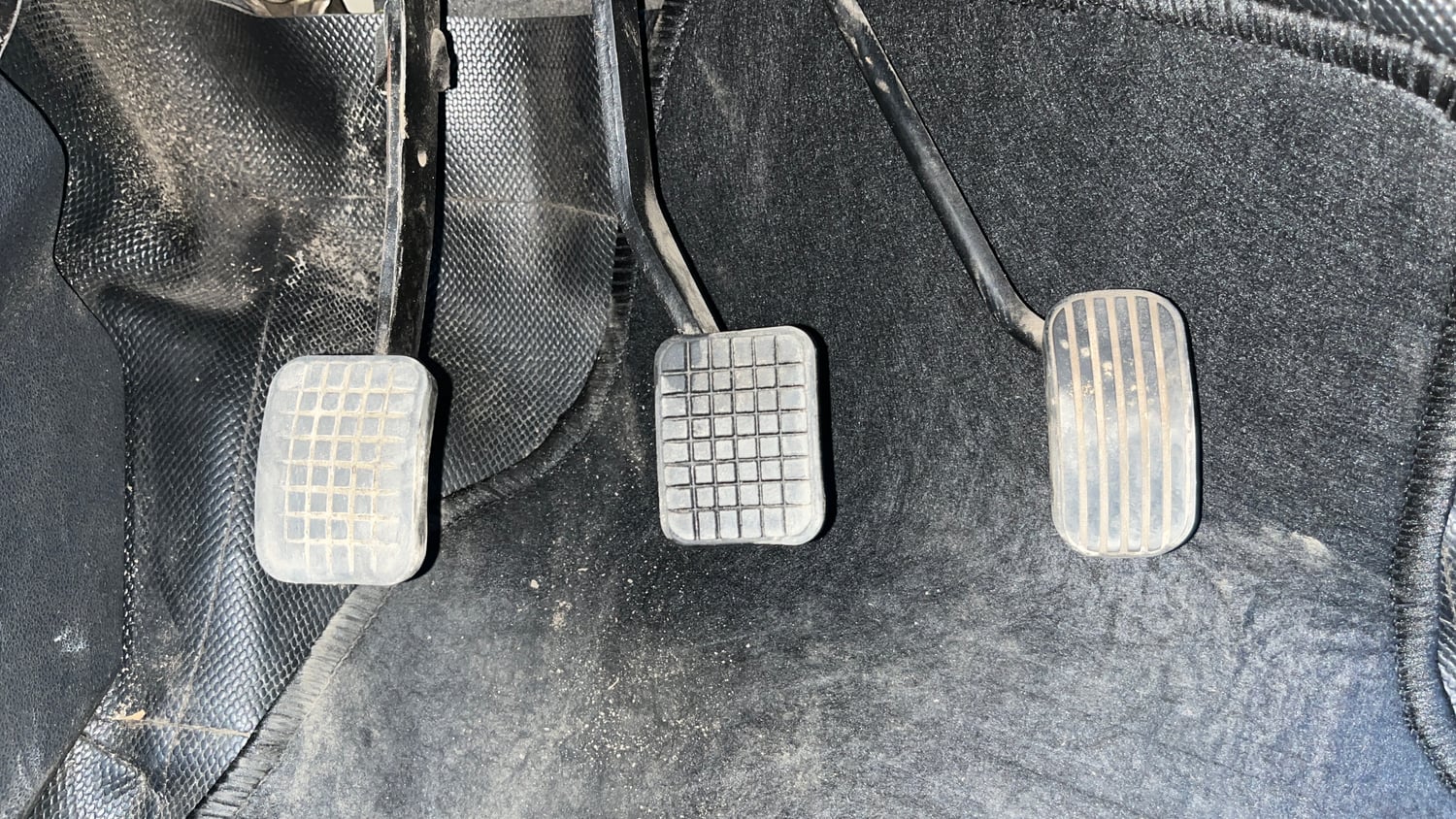 Used 2018 Tata Tiago Revotron XZ Petrol Manual interior PEDALS VIEW