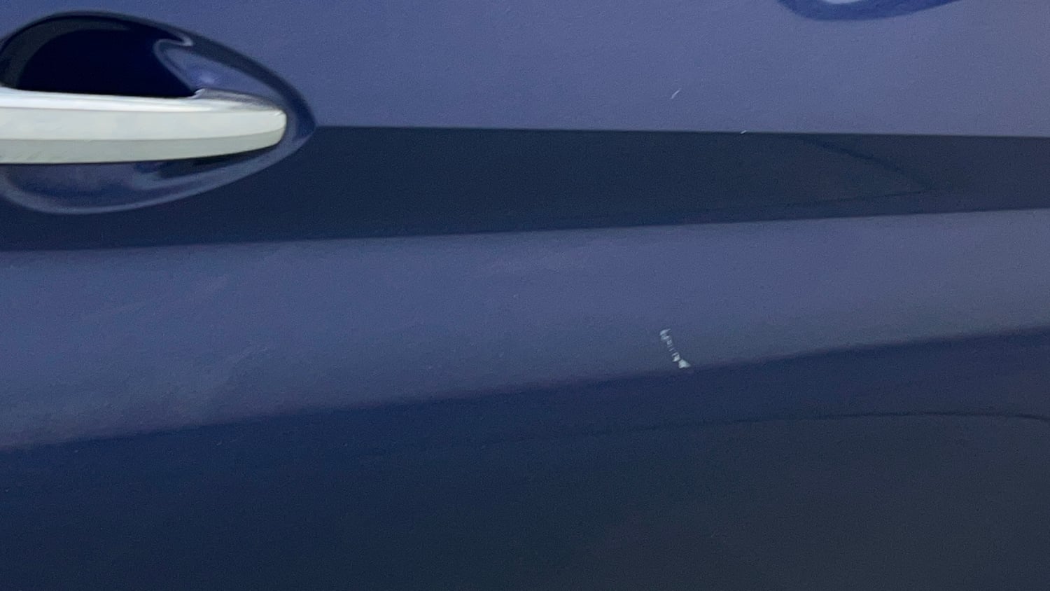 Used 2021 Maruti Suzuki XL6 Zeta AT Petrol Petrol Automatic dents MINOR SCRATCH