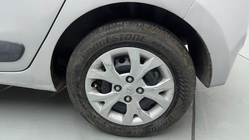 Used 2016 Hyundai Grand i10 Sportz 1.2 Kappa VTVT Petrol Manual tyres LEFT REAR TYRE RIM VIEW