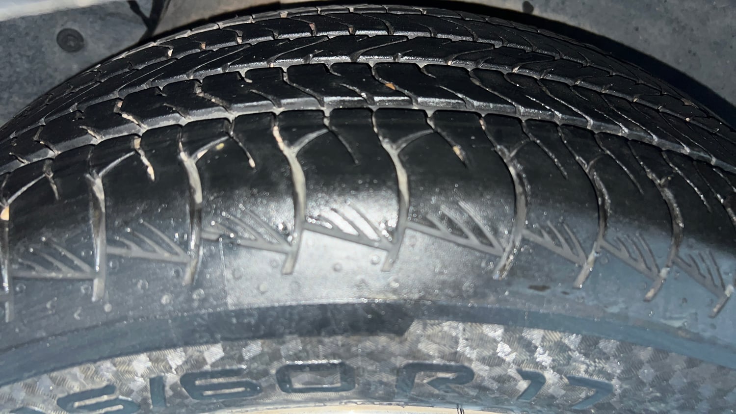 Used 2017 Hyundai Creta 1.6 SX Plus AT Petrol Petrol Automatic tyres RIGHT REAR TYRE TREAD VIEW