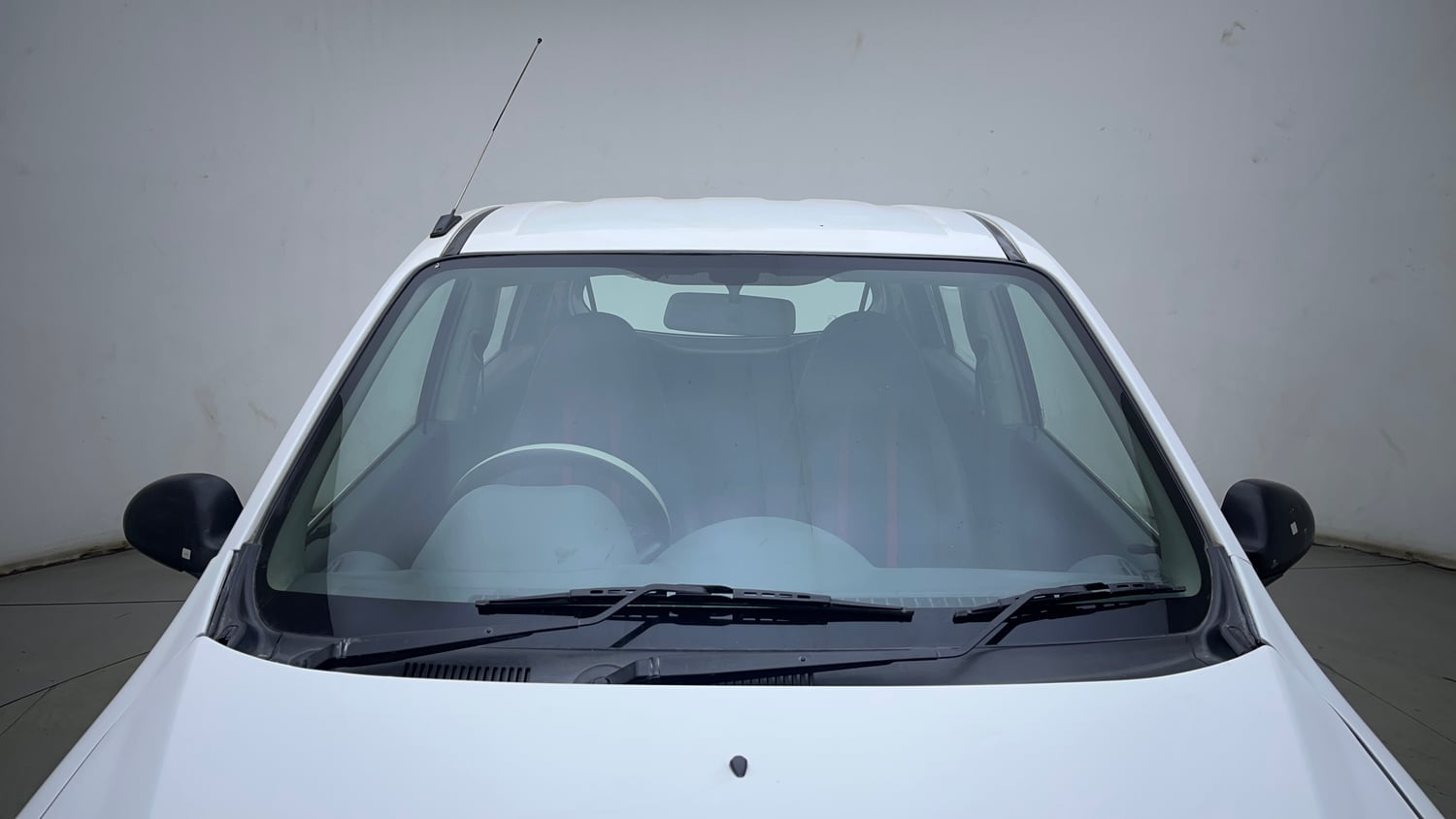 Used 2015 Maruti Suzuki Alto 800 Lxi Petrol Manual exterior FRONT WINDSHIELD VIEW