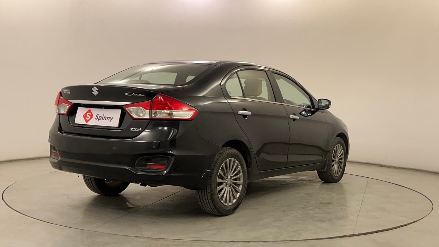 Used 2016 Maruti Suzuki Ciaz ZXI+ AT Petrol Automatic exterior RIGHT REAR CORNER VIEW