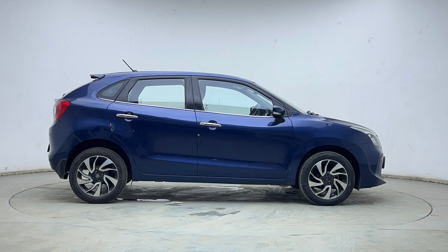 Used 2020 Maruti Suzuki Baleno Zeta Petrol Manual exterior RIGHT SIDE VIEW