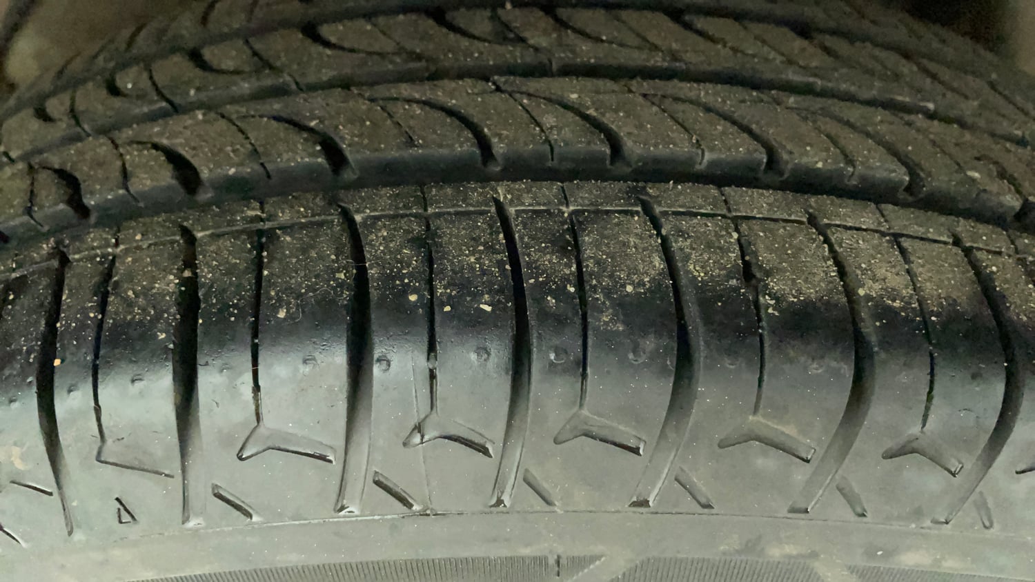 Used 2021 Maruti Suzuki Celerio VXi Petrol Manual tyres LEFT REAR TYRE TREAD VIEW