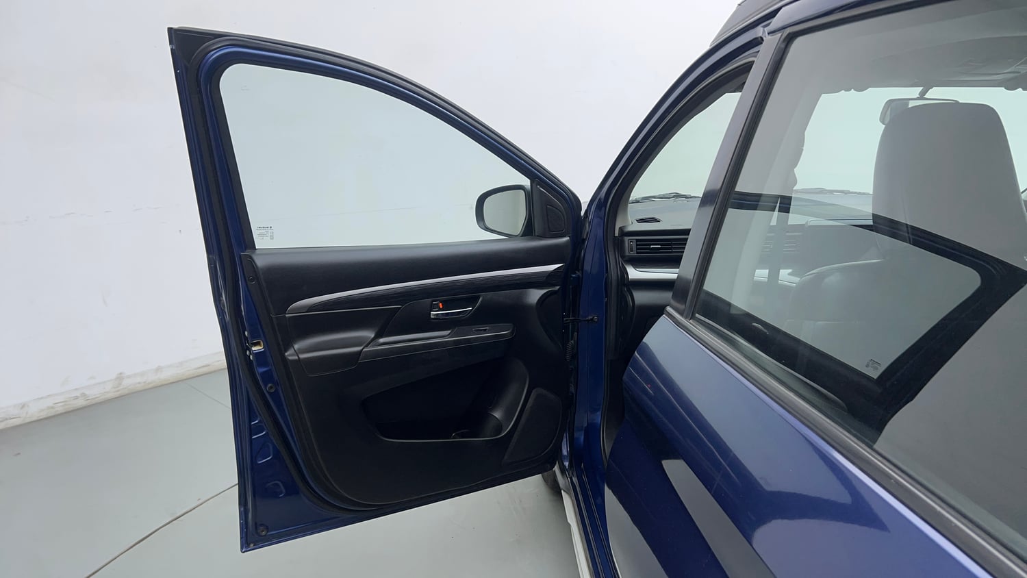 Used 2019 Maruti Suzuki XL6 Alpha MT Petrol Petrol Manual interior LEFT FRONT DOOR OPEN VIEW