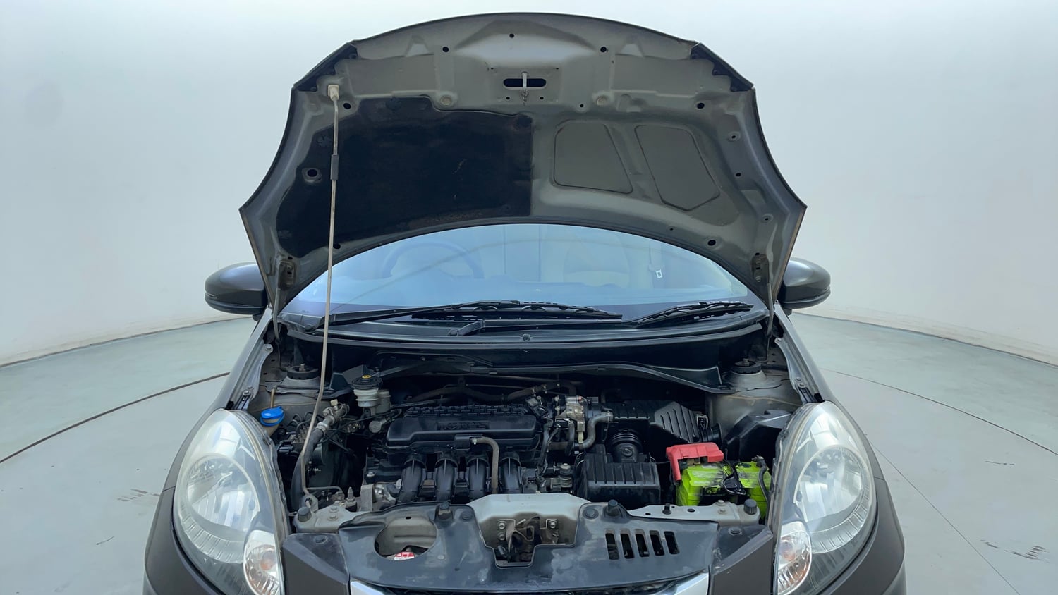 Used 2015 Honda Amaze 1.2 SX i-VTEC Petrol Manual engine ENGINE & BONNET OPEN FRONT VIEW