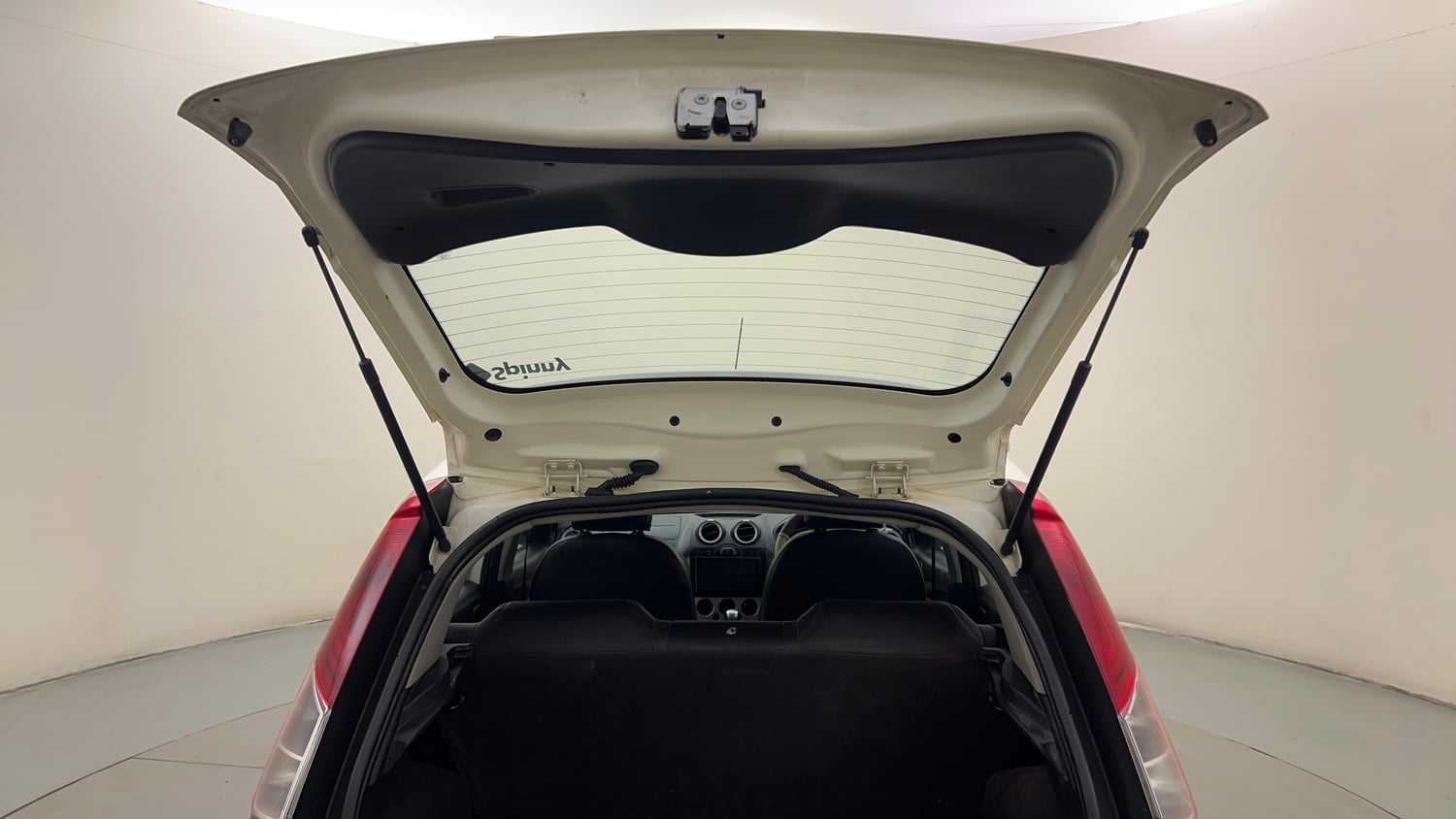 Used 2013 Ford Figo Duratec Petrol Titanium 1.2 Petrol Manual interior DICKY DOOR OPEN VIEW
