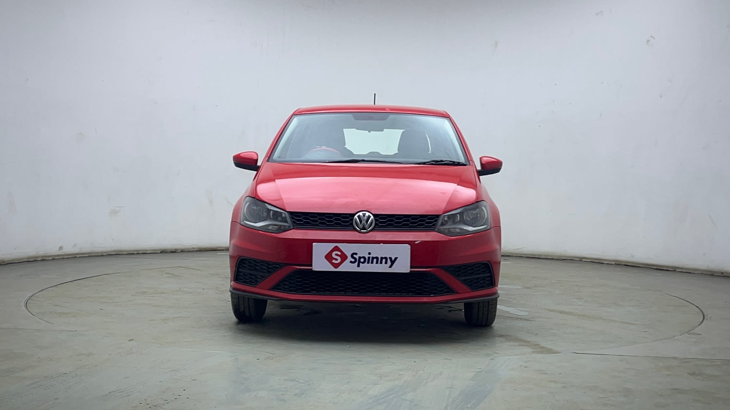 Used 2019 Volkswagen Polo Trendline 1.0L (P) Petrol Manual exterior FRONT VIEW