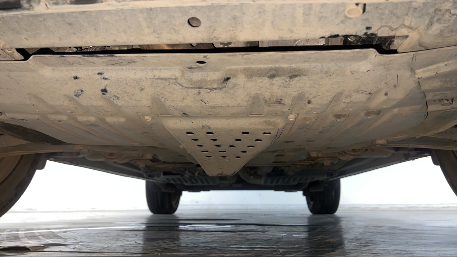 Used 2024 Tata Harrier Fearless Plus Dark Edition AT Diesel Automatic extra FRONT LEFT UNDERBODY VIEW