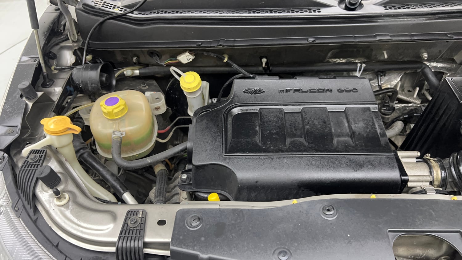 Used 2017 Mahindra KUV100 K6 6 STR Petrol Manual engine ENGINE RIGHT SIDE VIEW