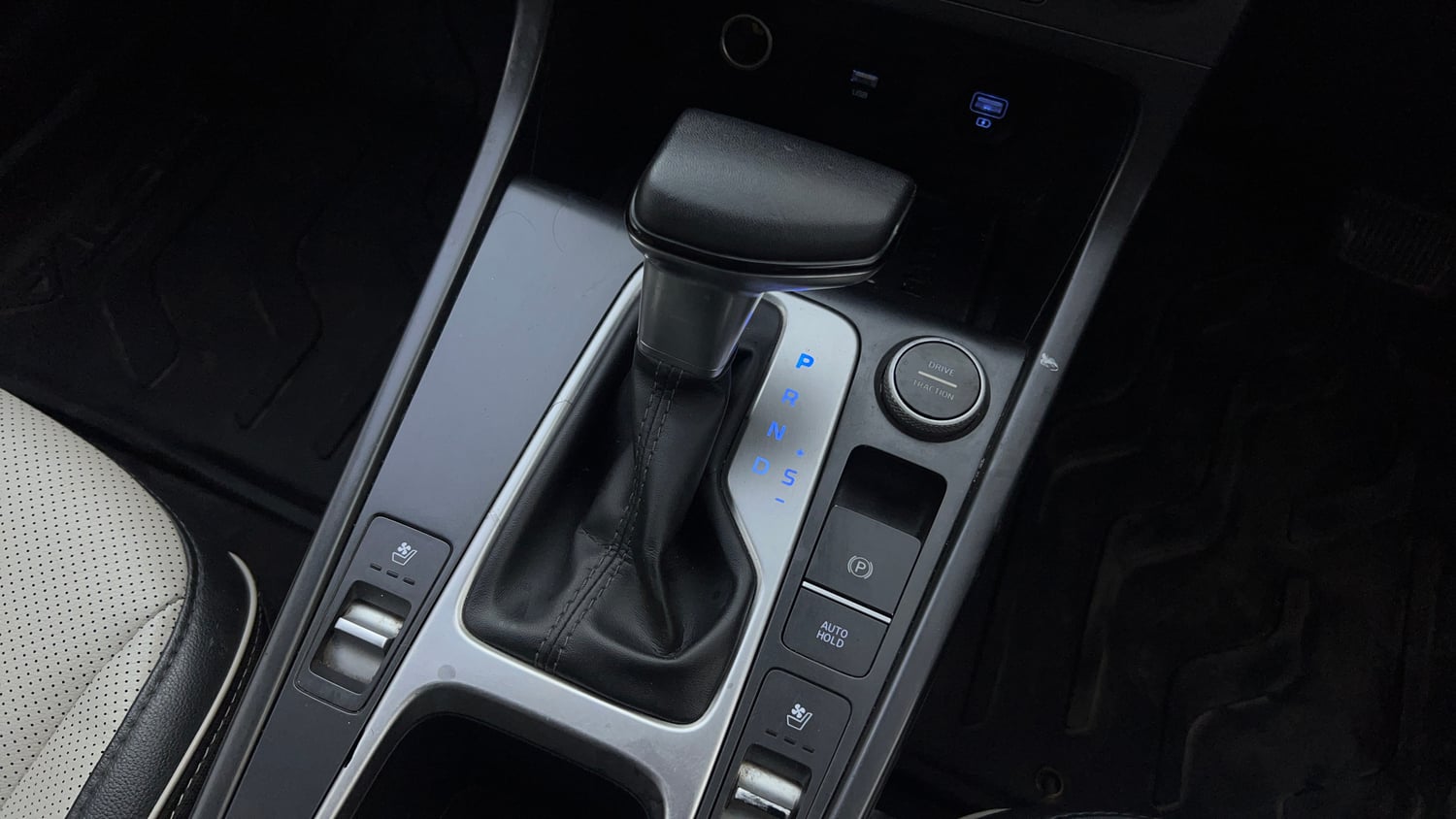 Used 2021 Hyundai Creta SX (O) 1.5 Diesel Automatic Diesel Automatic interior GEAR  KNOB VIEW