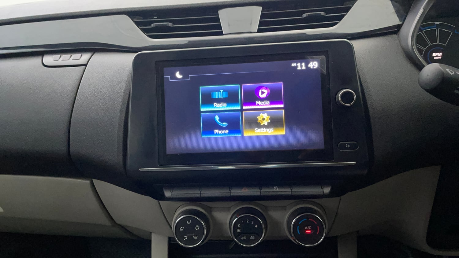 Used 2022 Renault Triber Limited Edition Petrol Manual interior MUSIC SYSTEM & AC CONTROL VIEW