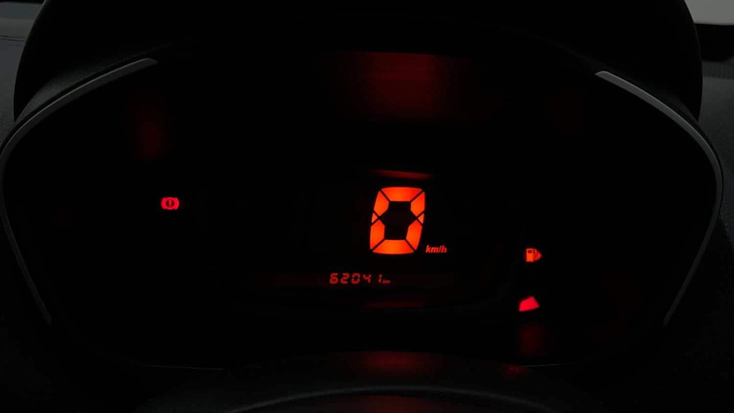 Used 2018 Renault Kwid 1.0 RXL CNG (Outside Fitted) Cng Manual interior CLUSTERMETER VIEW