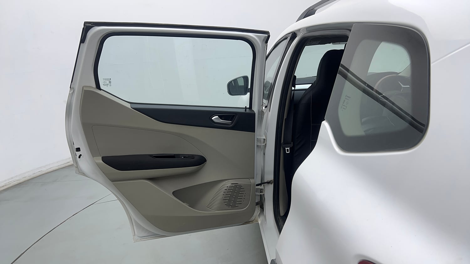 Used 2020 Renault Triber RXZ Petrol Manual interior LEFT REAR DOOR OPEN VIEW