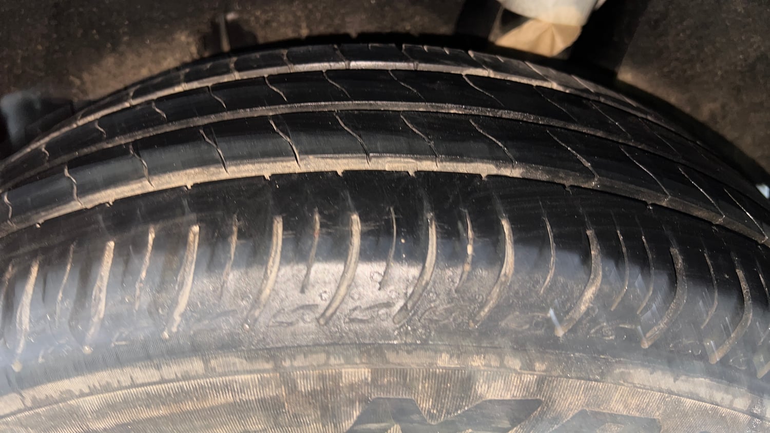 Used 2020 Maruti Suzuki Baleno Delta Petrol Manual tyres LEFT REAR TYRE TREAD VIEW