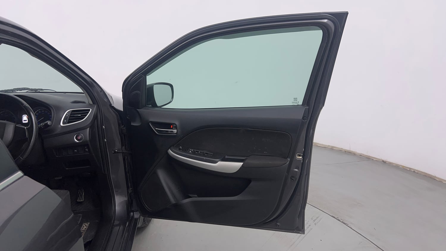 Used 2016 Maruti Suzuki Baleno Alpha 1.2 Petrol Manual interior RIGHT FRONT DOOR OPEN VIEW